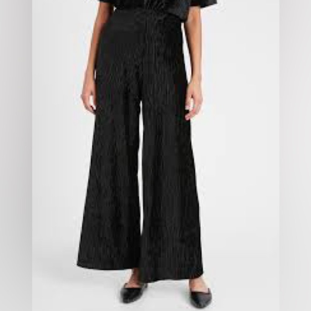 Banana Republic Wide Ribbed Crinkle Velvet Pants